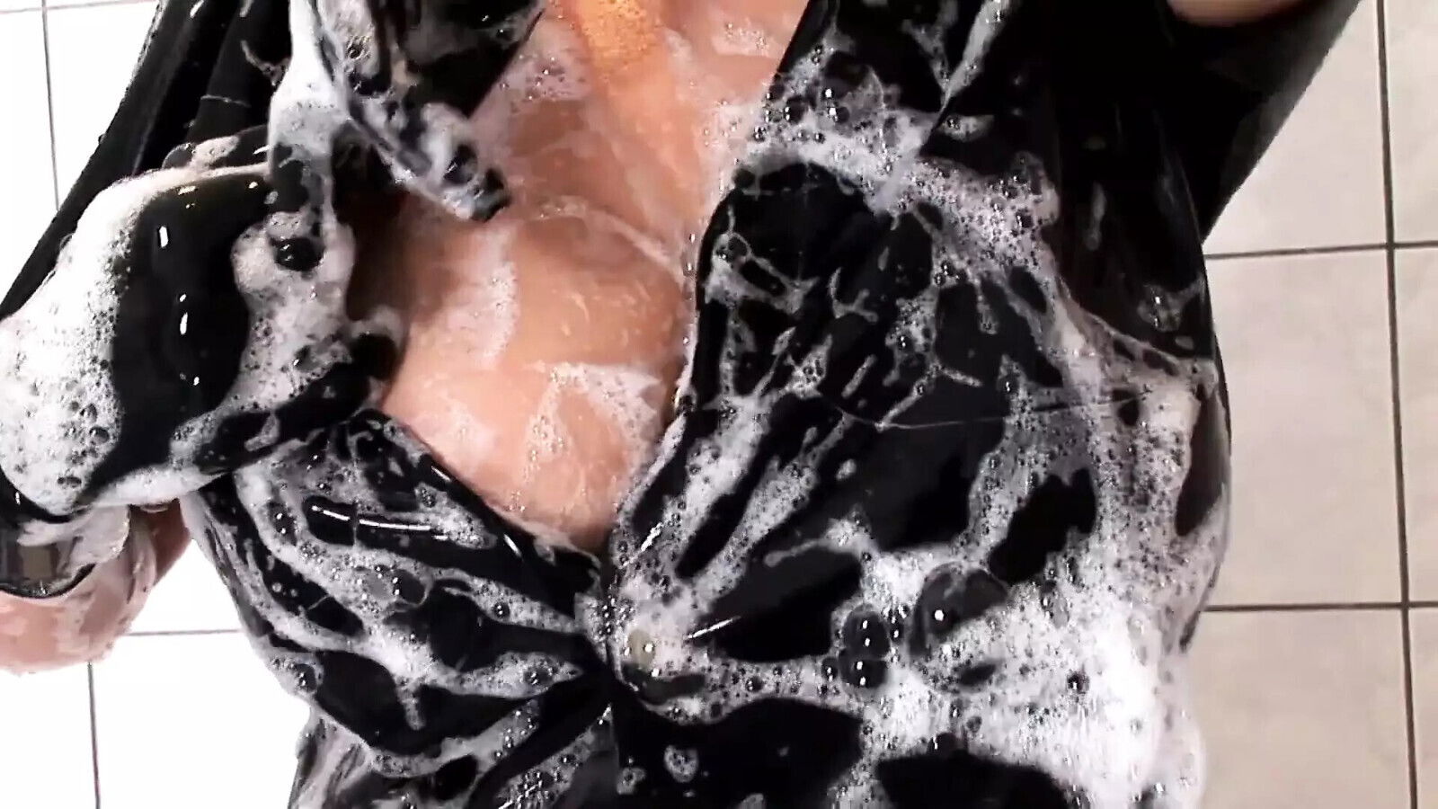 Latex Siren Brunette MILF's Steamy Bathroom Play