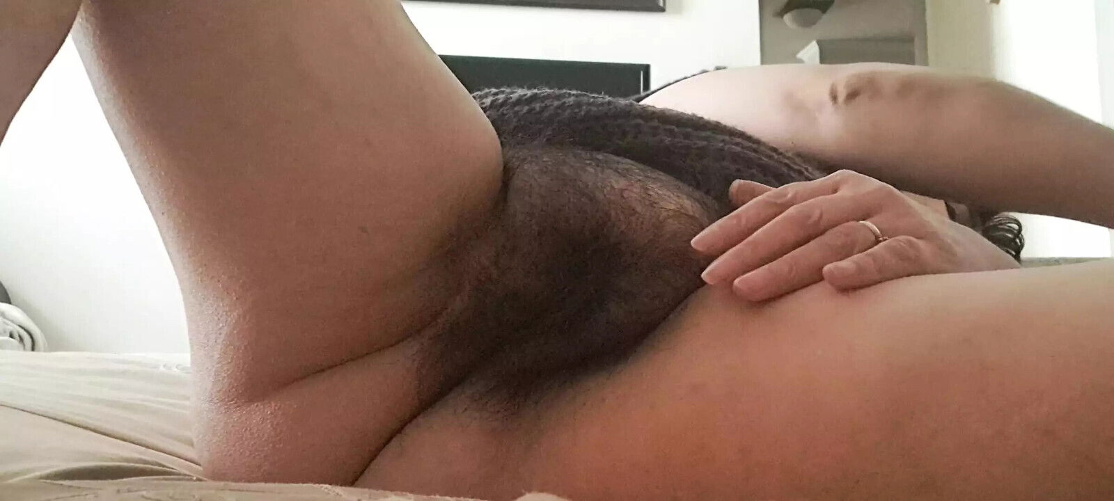 mature milf with vibrator burning pussy