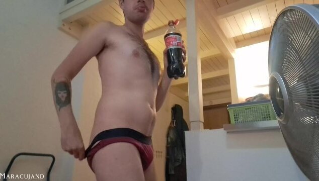 jerk dotato troia italiana riempie parolacce