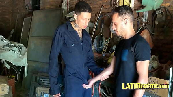 Helpful Mechanic Lubes Wheels &amp_ Holes