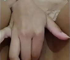 Venha me ver se masturbando