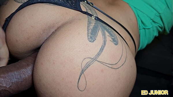 JUNIOR CONHECE NOVINHA BALADA LEVA PARA MOTEL FODE CAMISINHA(PRIMEIRA CENA NOVINHA)(COMPLETO SHEER)