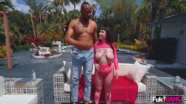 Olivia Pocketsize Creampie