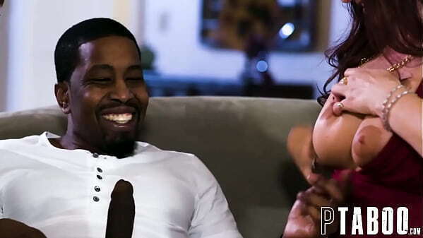 Thats Good Teamwork Syren Mer, Isiah Maxwell, Madi Collins