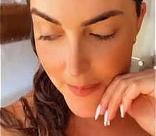 PATTY LOPEZ DE LA CERDA VAGINA EN BA&Ntilde_O cuty.io/TyBCVac0