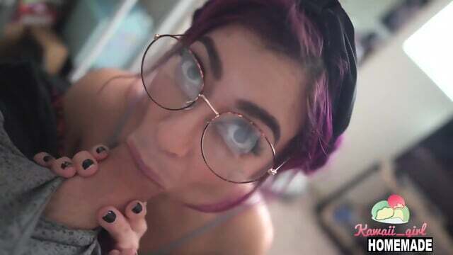 busty latina 4.01 glasses BLOWJOB FINISH cumshot glasses