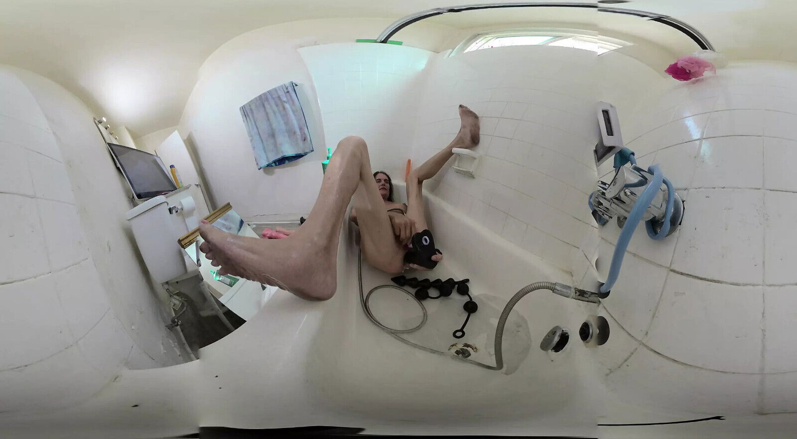 Lizzy july dilate masturbate fantasy bathing pussy clit boobs