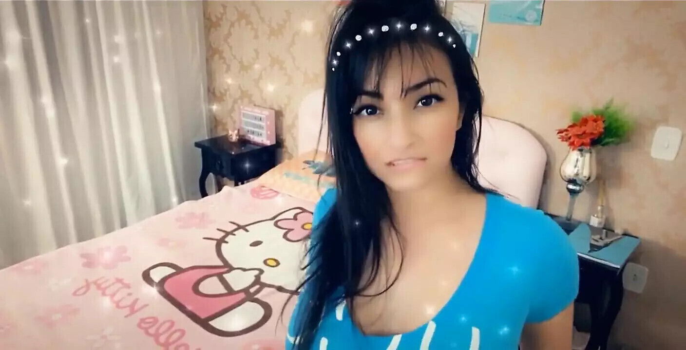 Sexy Latina Fucking with Mouth