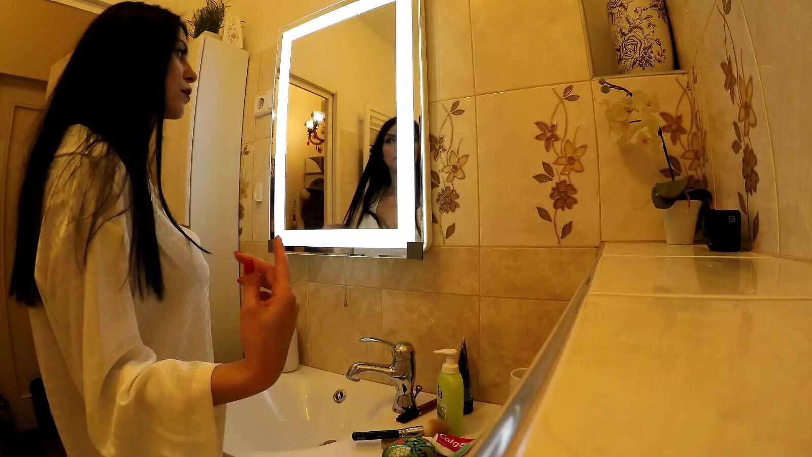 Natural Brunette comes Fashion Lingerie Shooting turns into Porn Casting