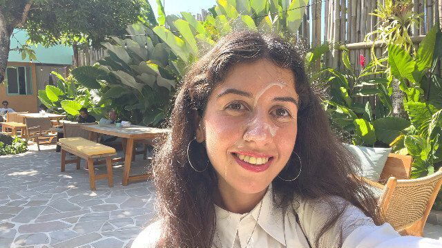 Кончил девушке лицо публичном кафе обедает спермой лице! Cumwalk