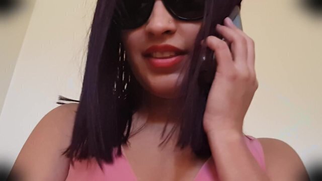 modelo colombiana minifalda RICOS GEMIDOS