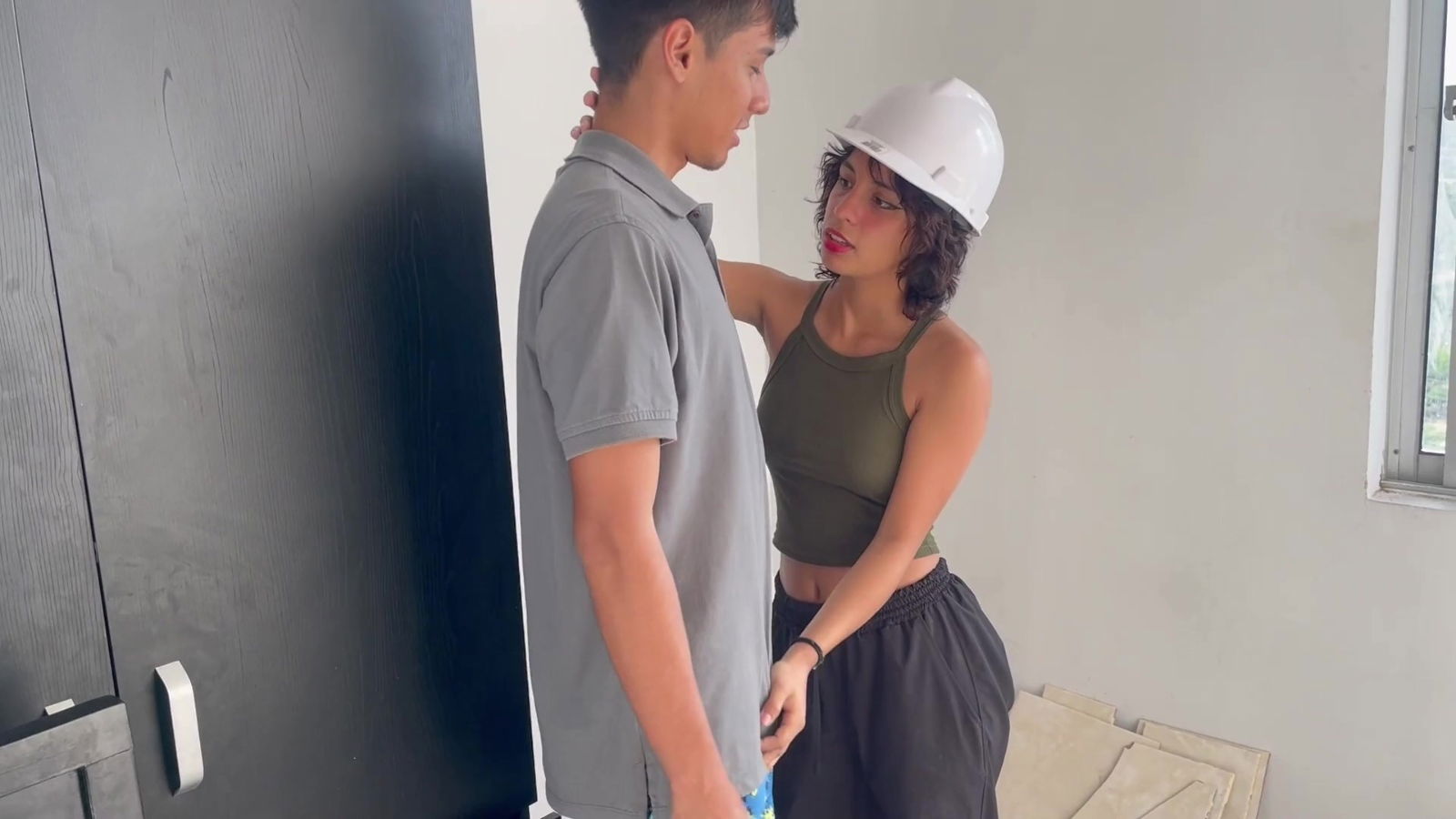 Teen supervisor gets fucked contractor encourage work harder