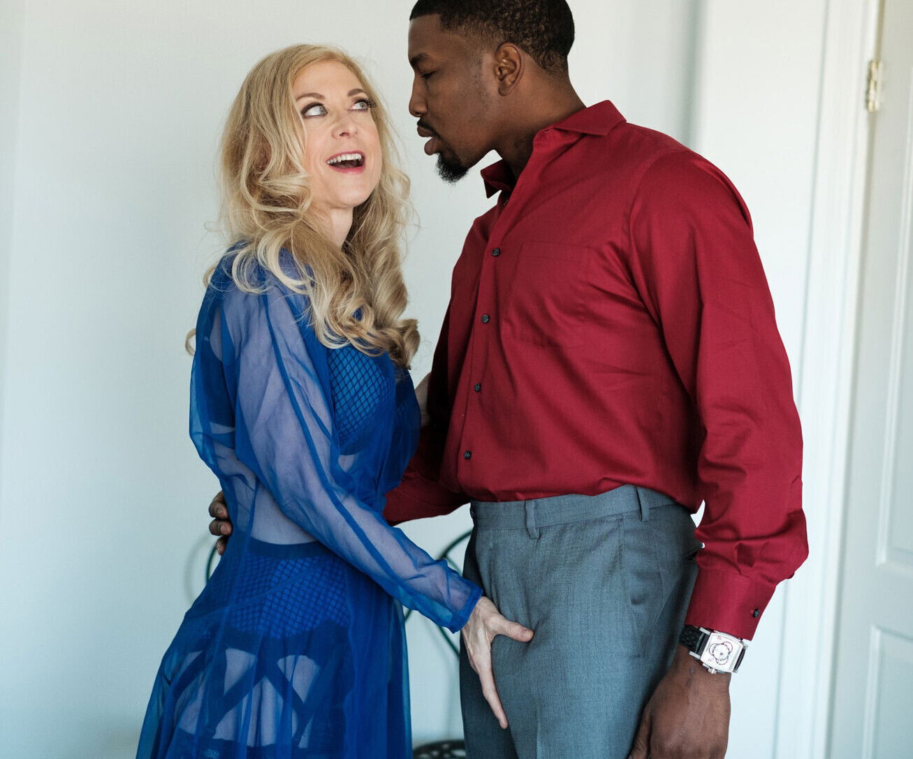 59yo Hartley still loves