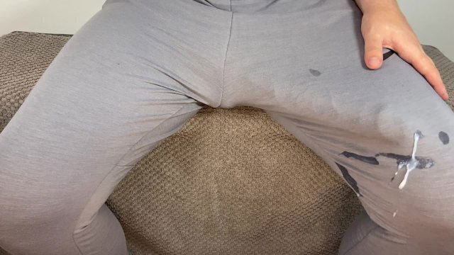 Huge hands free cumshot pants