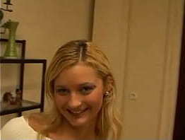 Cock-loving blonde sucks hard shaft