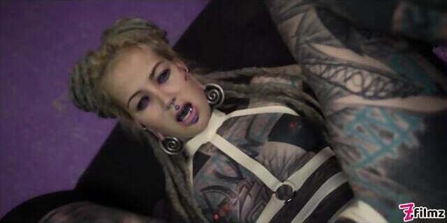 Anuskatzz Wants Extreme Insertion Squirt