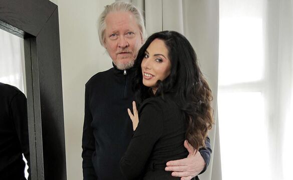  Impressive sex in the cowgirl pose with a hot brunette Linda Del Sol 