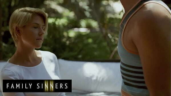 FAMILY SINNERS Mercer'_s Perfect Bounce Beautifully Rides Stepson Wylde'_s Dick