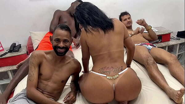 safada Dany gozou muito putaria machos motel