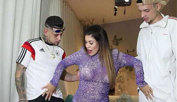 namorada amigo fode &eacute_ delicia