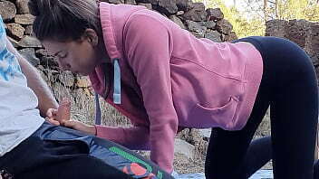 Risky Outdoor With 18yo Brunette Teen