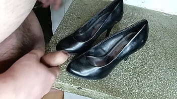 Cum on my friend high heels