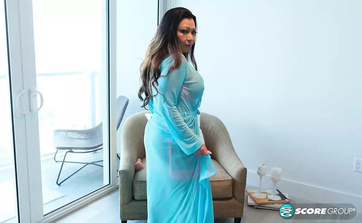 very sexy Filipino wife