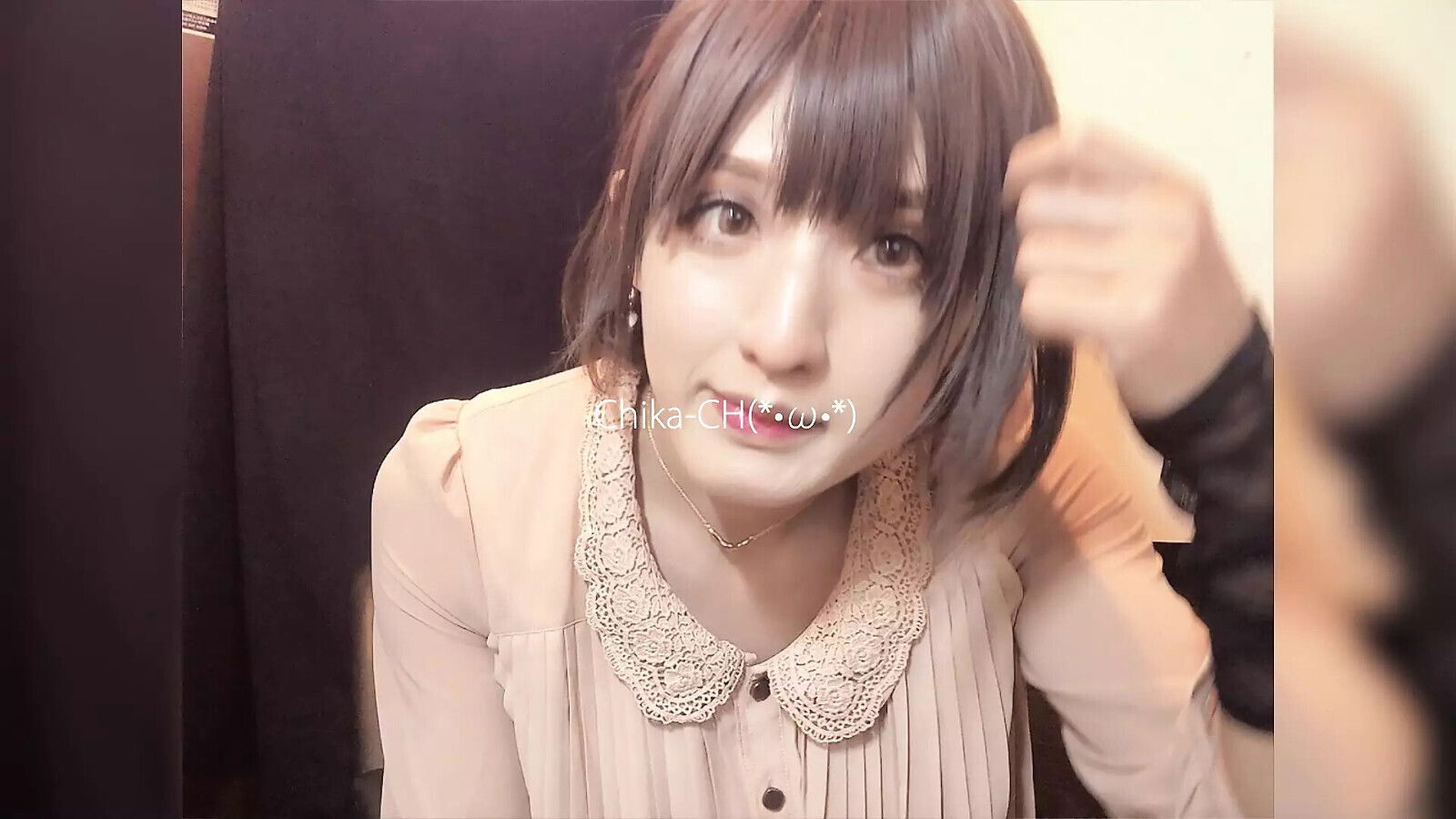 [Individual shooting] video bob-haired crossdresser messing with nipples quietly masturbating