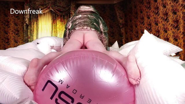 Humping Huge Inflatable Pillows