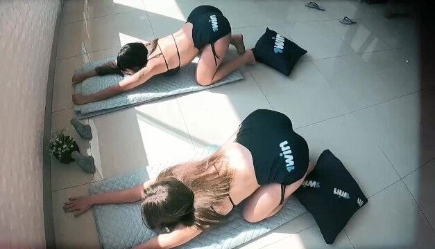 YOGA&SQUIRT MINHA PROFESSORA YOGA BANHO SQUIRT COLLAB CHERRY ADAMS