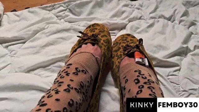 femboy after party sweated feet/asshole/armpits stink