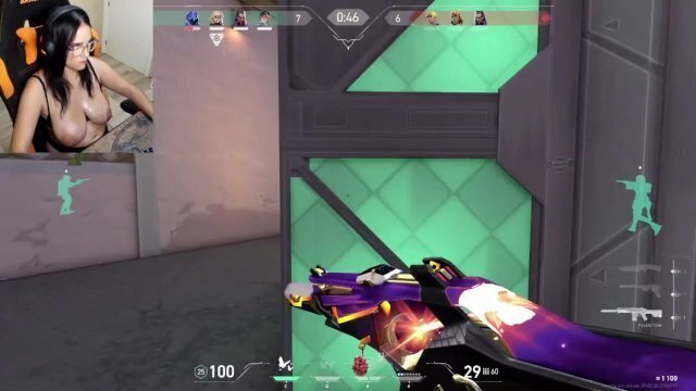 NAKED VALORANT GAMEPLAY PUSHING DIAMOND