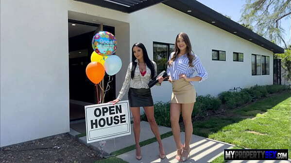 Black Haired Realtor Anissa Kate Feel Horny