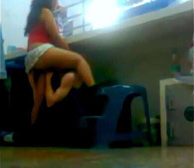 mientras estoy trabajando hijo patr&oacute_n mete verga.