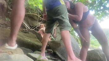 Suruba casais praia frente todo mundo