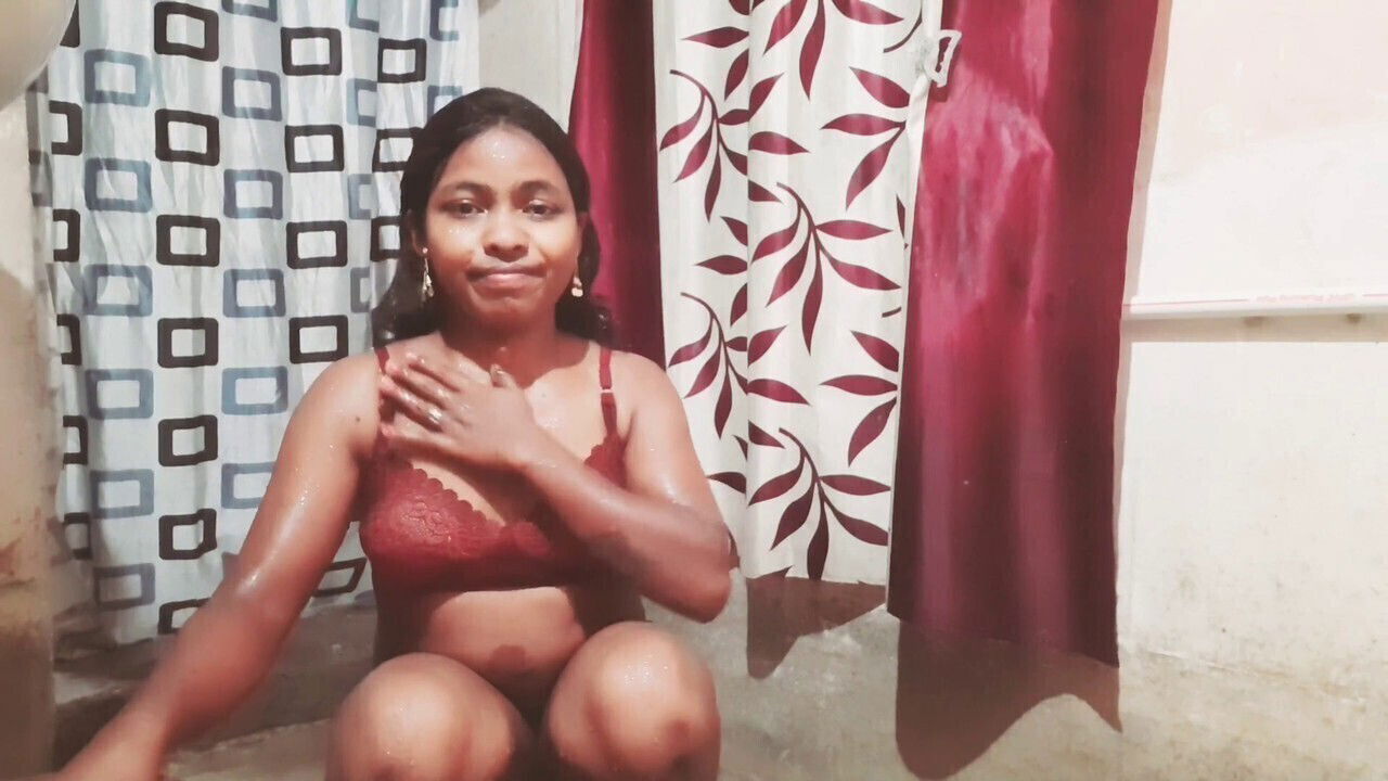 Asian teen sexy panties shows beauty solo video