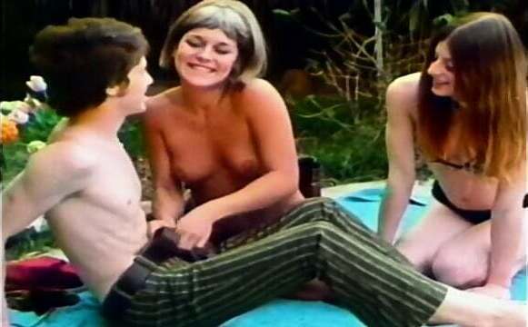 Northridge Meadows Apartments (USA 1974, Becky Sharpe)