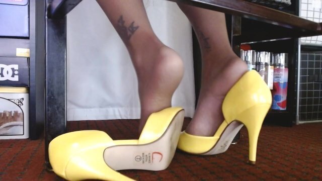 Sheer Nylon Nude Pantyhose Reinforced Toes Heels Shoe Play