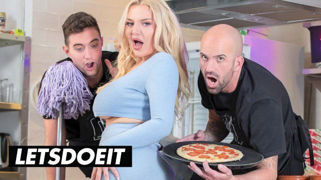 MILF Miss Jackson Dirty with Dick Chefs LATINA MILF