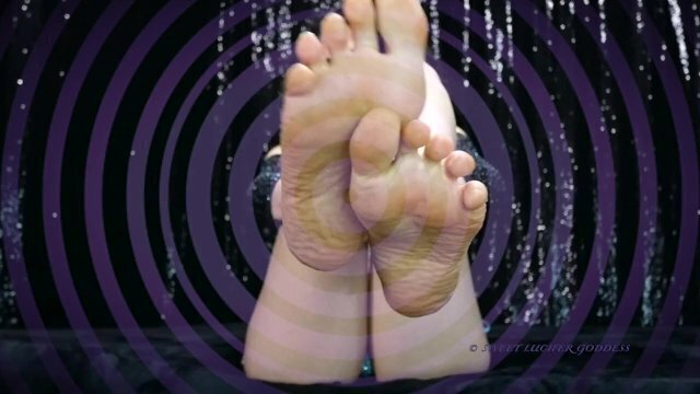 Mesmerizing bare foot worship