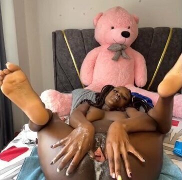 creamy pussy fisting