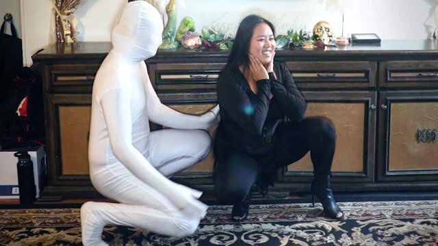 Dominatrix Mara's Guess Pose Game [Catsuit Zentai Suit]