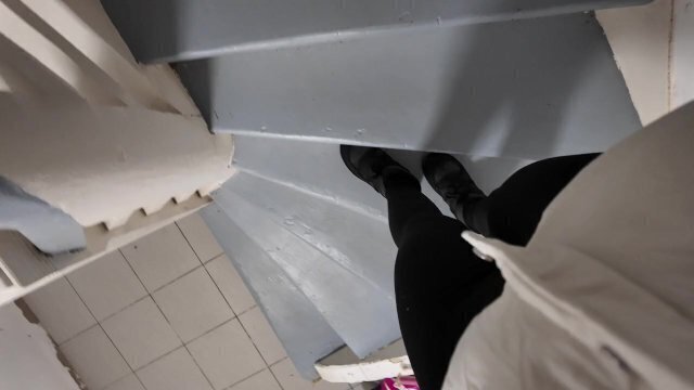 Masturbation Treppe, hoffe, Nachbarn haben nicht gehört