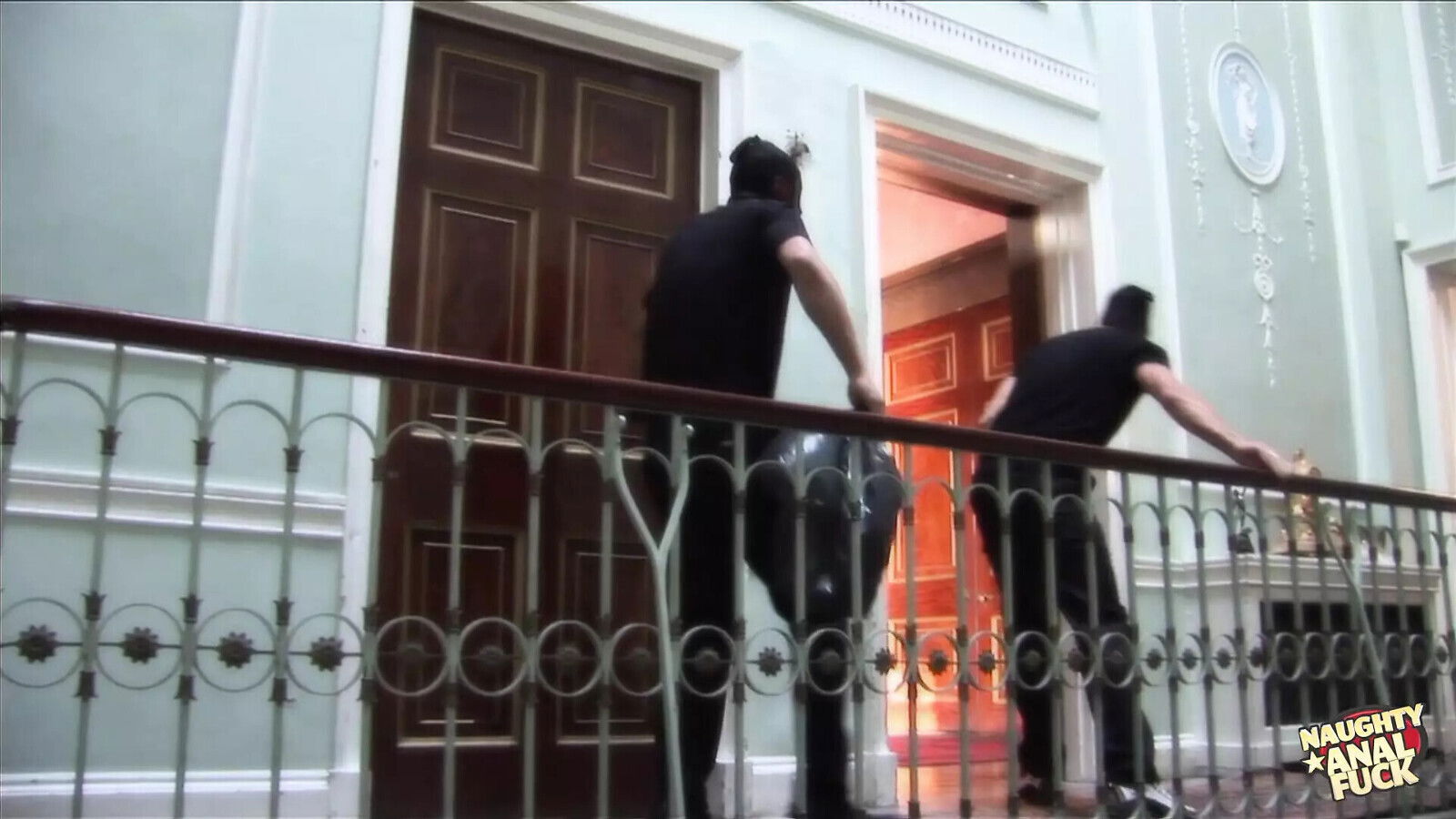 lucky found girls fuck anally house they were robbing