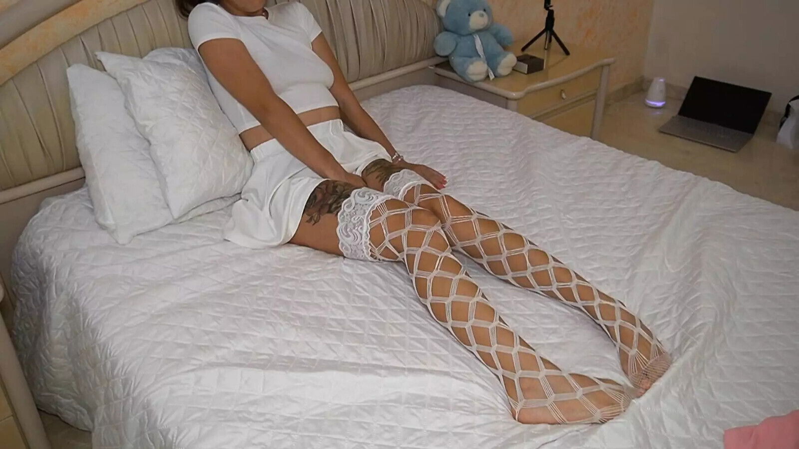 Soft pussy play while stepdad next room