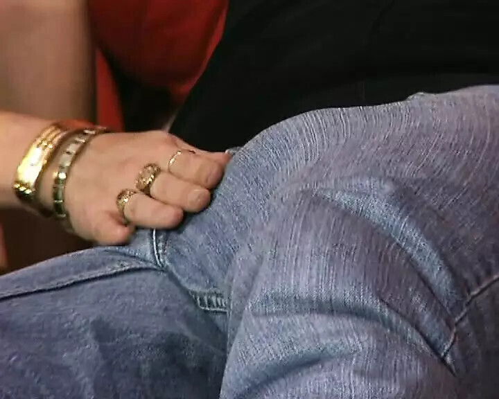 Pierced mature German slut fucked photographer