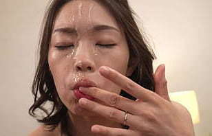 Japanese married woman can'_t enough masturbation, sucks very thick squeezes sperm enthusiastic blowjob!