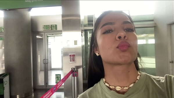 Pasajera Abordo Masturba CREAM BA&Ntilde_O AVI&Oacute_N