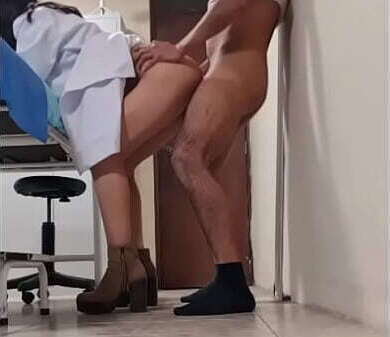 enfermera mexicana Nataly follando jefe