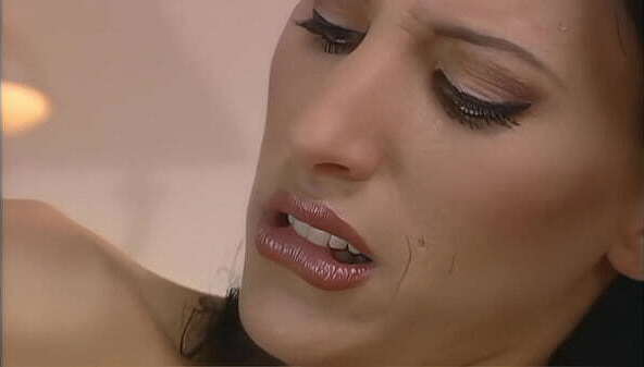 Fucking brunette slut Lezley